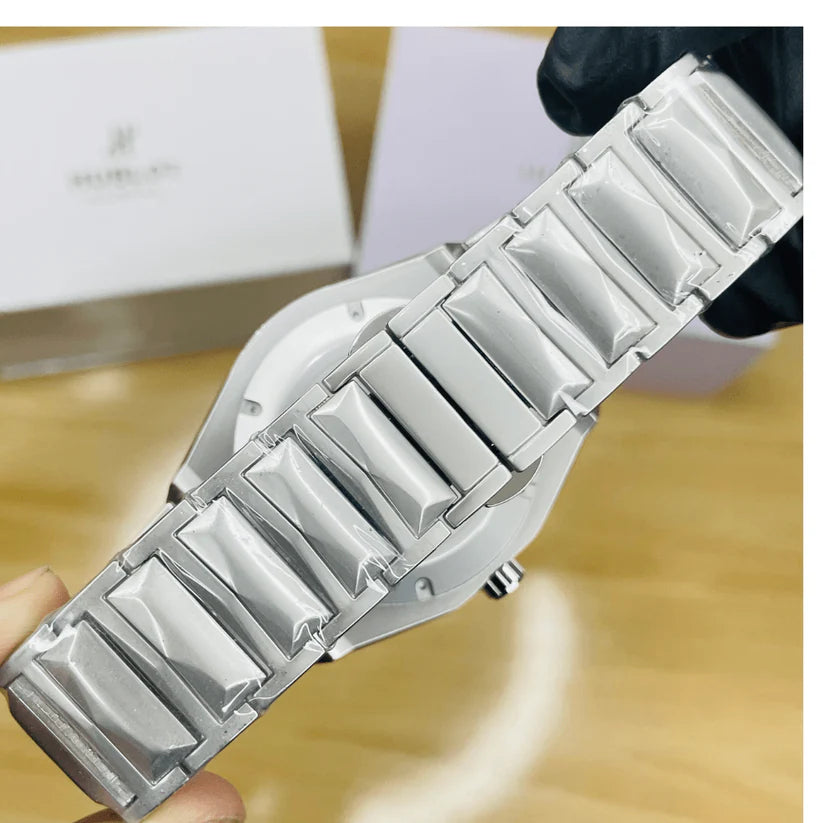 HB Premium Watch - Luxury Diamond Cut Chain